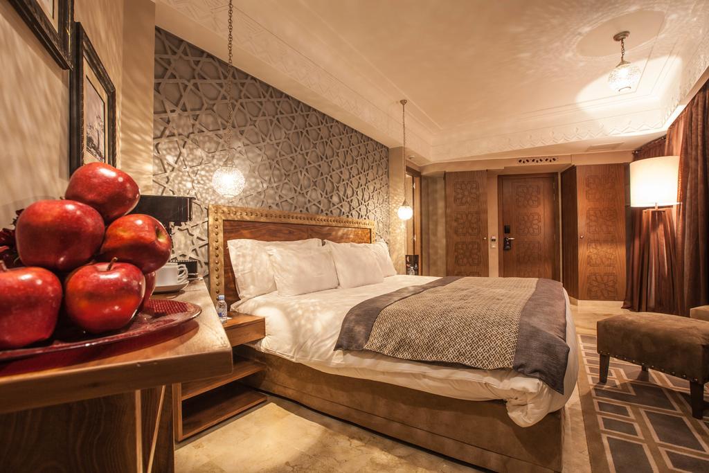 Hivernage Hotel & Spa Marrakesh Exterior photo A bedroom at the hotel