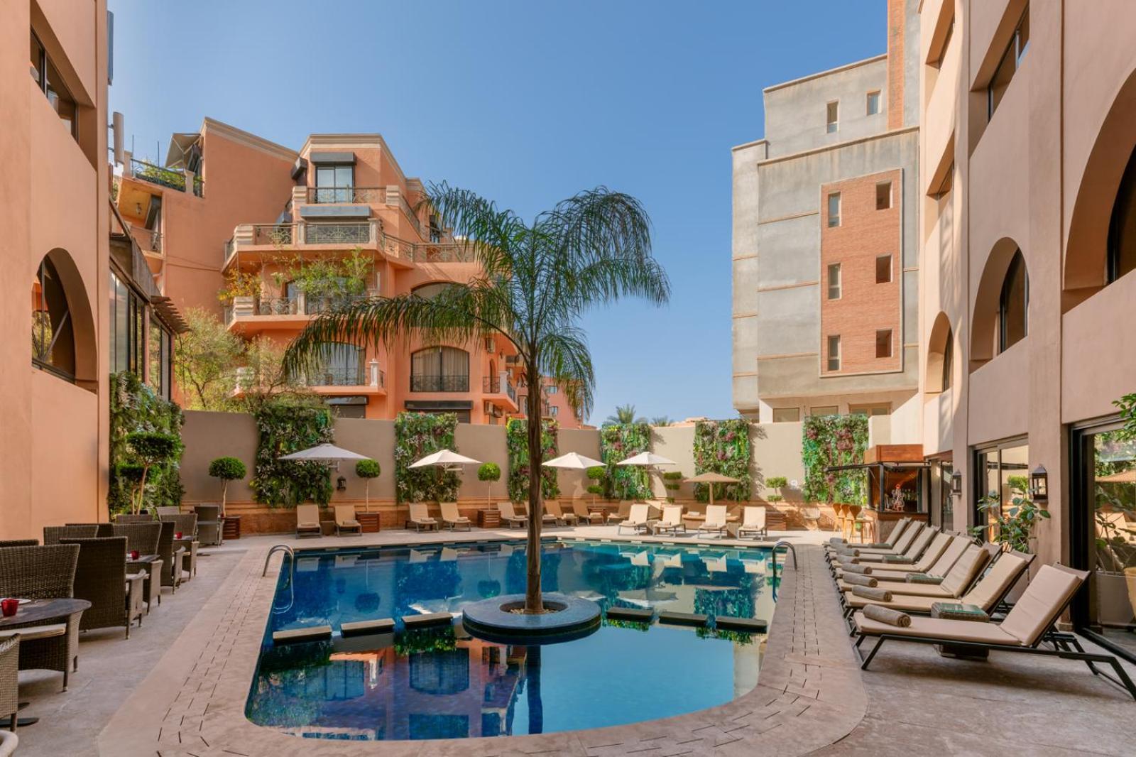 Hivernage Hotel & Spa Marrakesh Exterior photo The swimming pool at the hotel