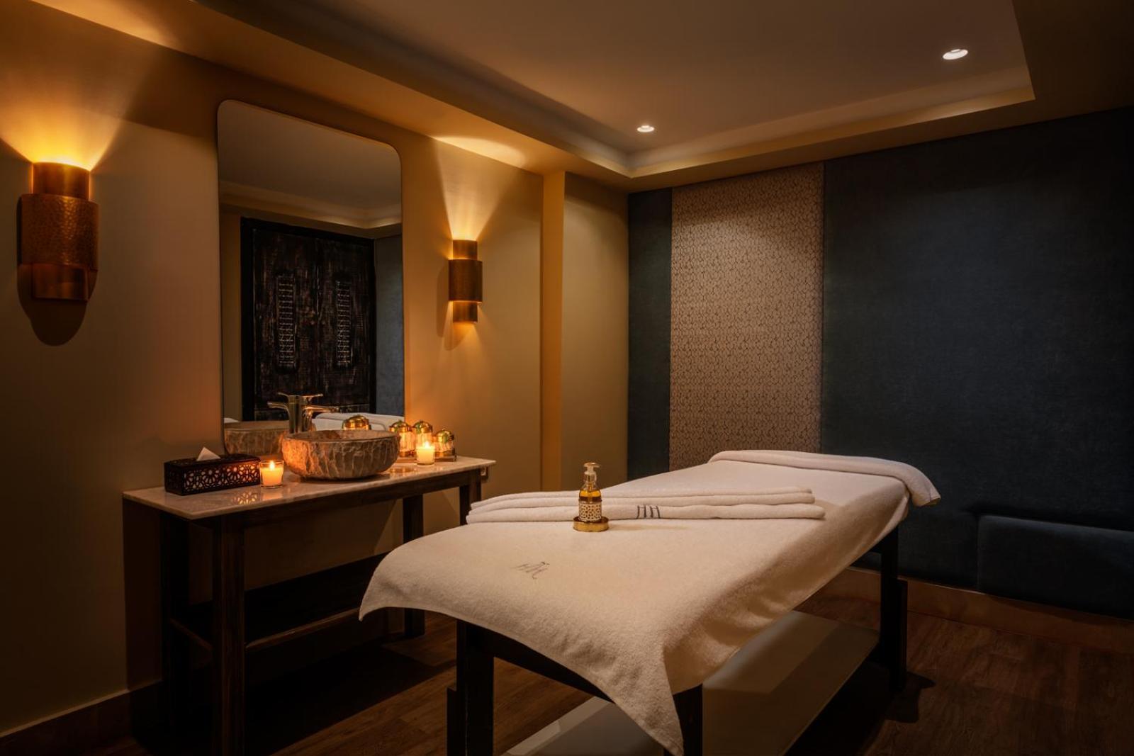Hivernage Hotel & Spa Marrakesh Exterior photo A treatment room at the spa